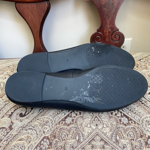 Tory Burch Benton Ballet Flats Shoes Black Nappa Leather Gold Tone Logo Size 7.5 - Picture 13 of 13